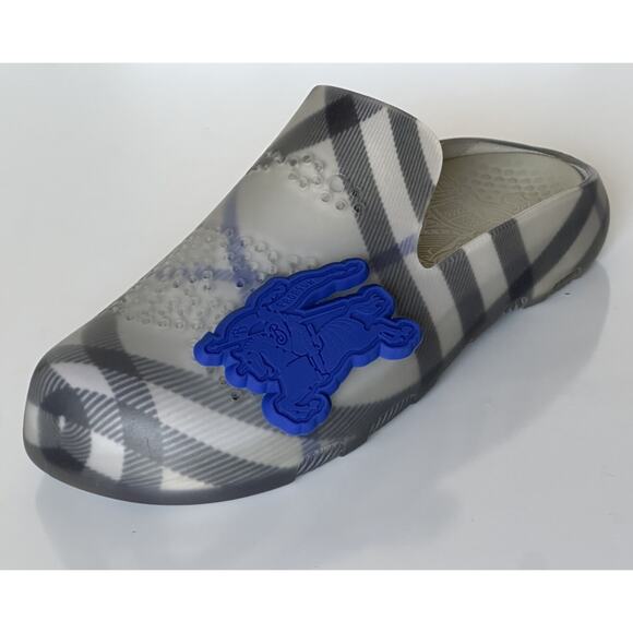 Burberry Women’s Stingray Rubber Lichen IP Check Sandals 9 (39) 8088959 NIB $570 - Picture 1 of 15